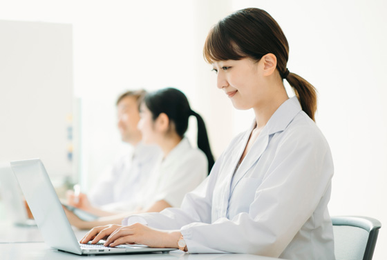 病院やクリニックがホームページを更新する方法